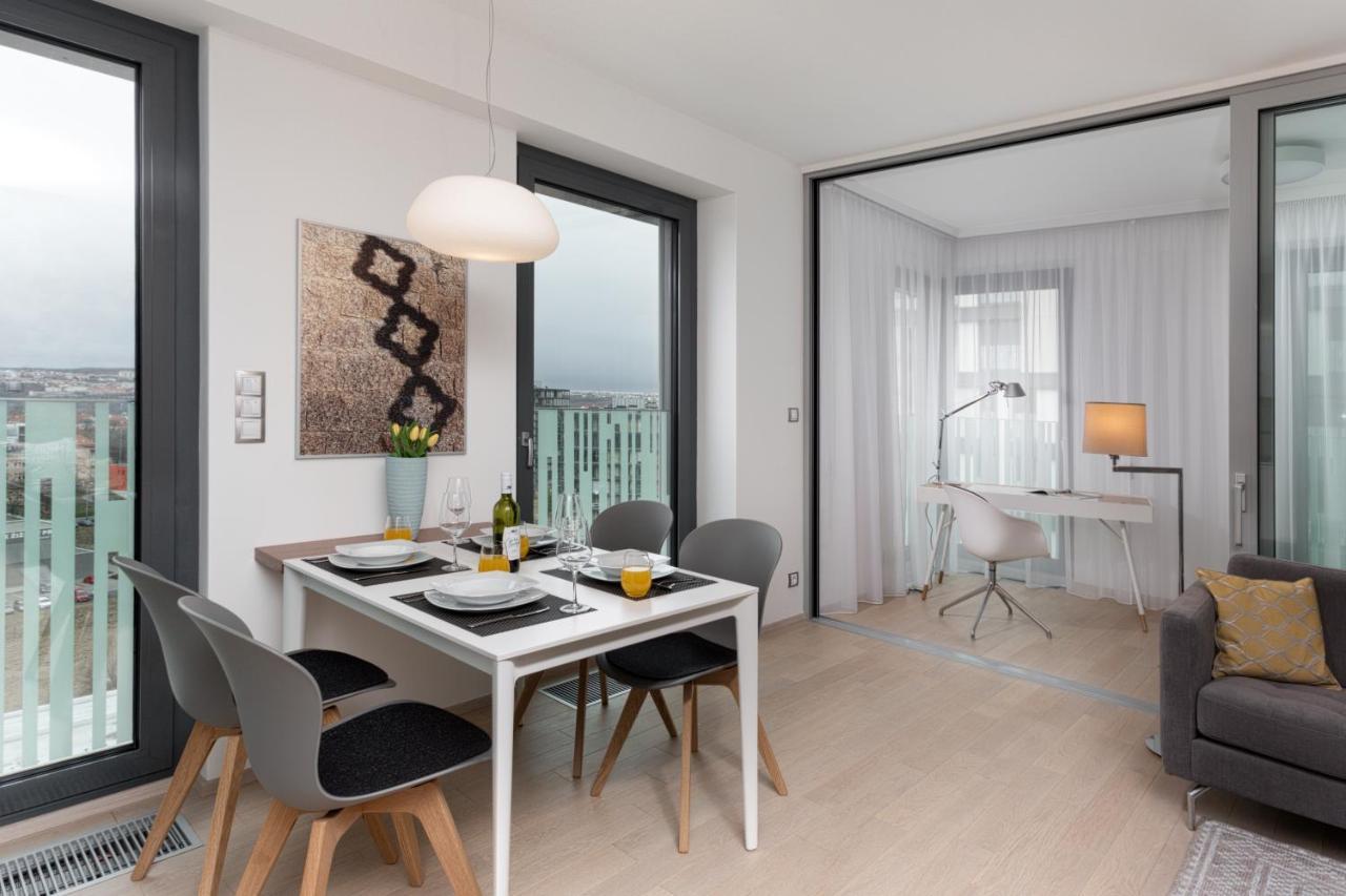 Prague Days - Luxurious Apartments In Trendy Zizkov Екстериор снимка